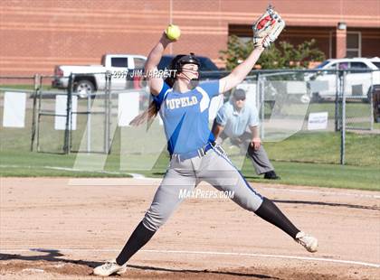 Thumbnail 2 in DeSoto Central vs. Tupelo photogallery.