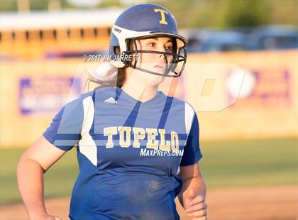 Thumbnail 1 in DeSoto Central vs. Tupelo photogallery.