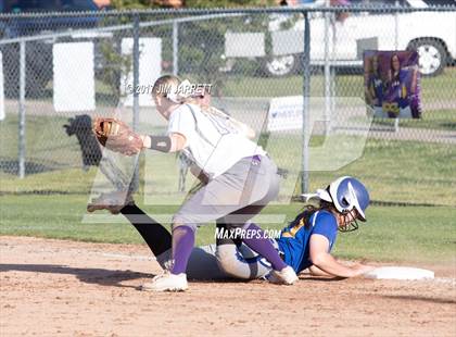 Thumbnail 3 in DeSoto Central vs. Tupelo photogallery.