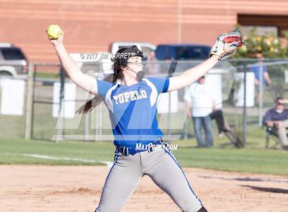 Thumbnail 2 in DeSoto Central vs. Tupelo photogallery.