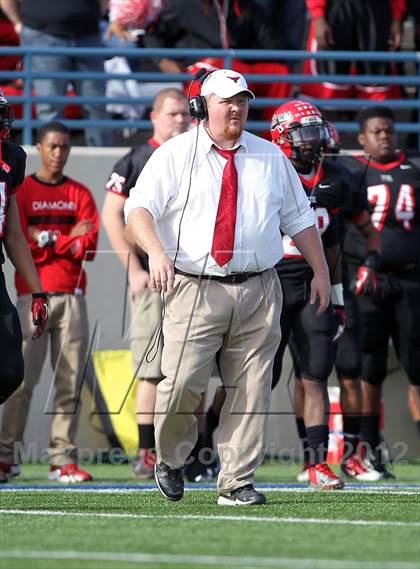 Thumbnail 3 in Cedar Hill vs. Westlake (UIL 5A Division 2 Semifinal Playoff) photogallery.