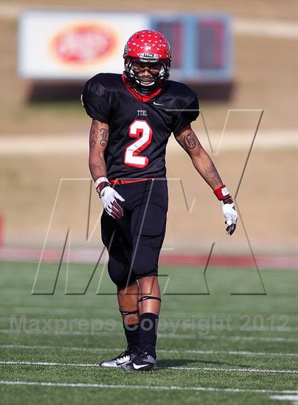 Thumbnail 1 in Cedar Hill vs. Westlake (UIL 5A Division 2 Semifinal Playoff) photogallery.