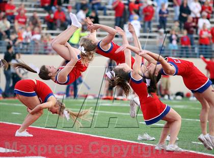 Thumbnail 3 in Cedar Hill vs. Westlake (UIL 5A Division 2 Semifinal Playoff) photogallery.