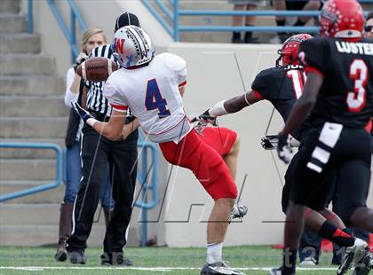 Thumbnail 3 in Cedar Hill vs. Westlake (UIL 5A Division 2 Semifinal Playoff) photogallery.