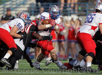 Thumbnail 2 in Cedar Hill vs. Westlake (UIL 5A Division 2 Semifinal Playoff) photogallery.