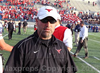 Thumbnail 1 in Cedar Hill vs. Westlake (UIL 5A Division 2 Semifinal Playoff) photogallery.