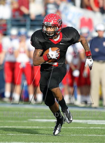 Thumbnail 1 in Cedar Hill vs. Westlake (UIL 5A Division 2 Semifinal Playoff) photogallery.