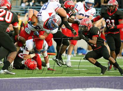 Thumbnail 1 in Cedar Hill vs. Westlake (UIL 5A Division 2 Semifinal Playoff) photogallery.