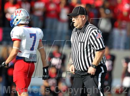 Thumbnail 1 in Cedar Hill vs. Westlake (UIL 5A Division 2 Semifinal Playoff) photogallery.