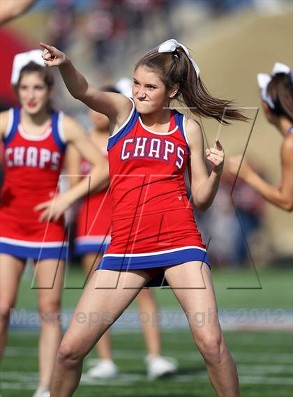 Thumbnail 2 in Cedar Hill vs. Westlake (UIL 5A Division 2 Semifinal Playoff) photogallery.