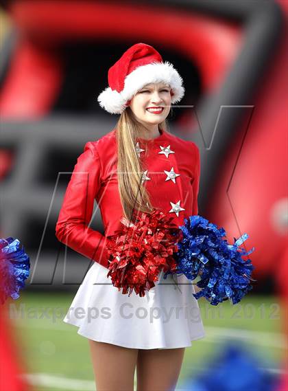 Thumbnail 3 in Cedar Hill vs. Westlake (UIL 5A Division 2 Semifinal Playoff) photogallery.