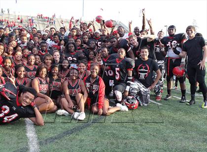Thumbnail 1 in Cedar Hill vs. Westlake (UIL 5A Division 2 Semifinal Playoff) photogallery.