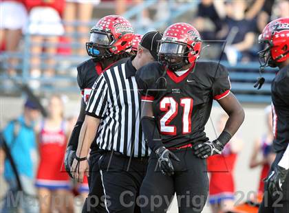 Thumbnail 1 in Cedar Hill vs. Westlake (UIL 5A Division 2 Semifinal Playoff) photogallery.
