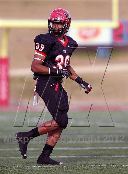 Thumbnail 2 in Cedar Hill vs. Westlake (UIL 5A Division 2 Semifinal Playoff) photogallery.