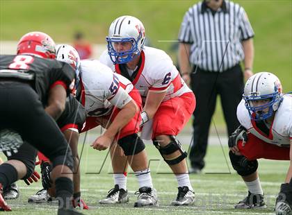 Thumbnail 3 in Cedar Hill vs. Westlake (UIL 5A Division 2 Semifinal Playoff) photogallery.