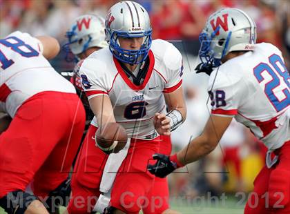 Thumbnail 1 in Cedar Hill vs. Westlake (UIL 5A Division 2 Semifinal Playoff) photogallery.