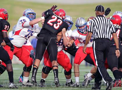 Thumbnail 3 in Cedar Hill vs. Westlake (UIL 5A Division 2 Semifinal Playoff) photogallery.