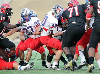 Thumbnail 1 in Cedar Hill vs. Westlake (UIL 5A Division 2 Semifinal Playoff) photogallery.