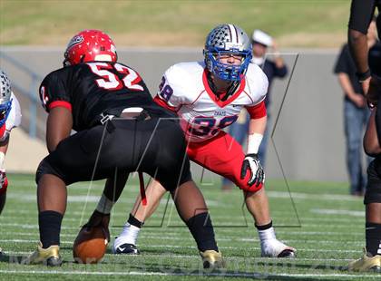 Thumbnail 2 in Cedar Hill vs. Westlake (UIL 5A Division 2 Semifinal Playoff) photogallery.