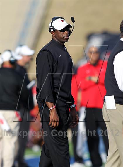Thumbnail 3 in Cedar Hill vs. Westlake (UIL 5A Division 2 Semifinal Playoff) photogallery.