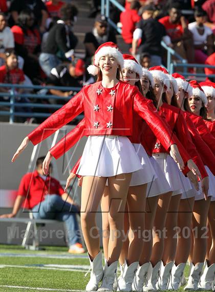 Thumbnail 1 in Cedar Hill vs. Westlake (UIL 5A Division 2 Semifinal Playoff) photogallery.