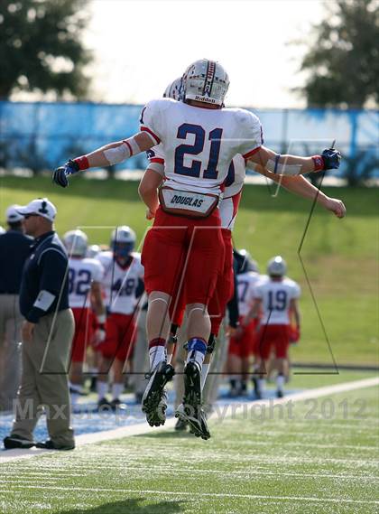 Thumbnail 2 in Cedar Hill vs. Westlake (UIL 5A Division 2 Semifinal Playoff) photogallery.