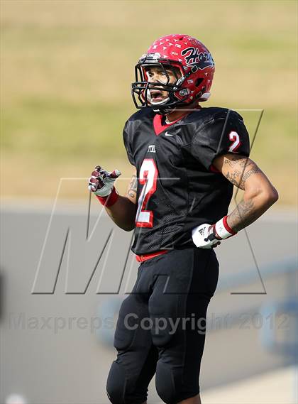 Thumbnail 3 in Cedar Hill vs. Westlake (UIL 5A Division 2 Semifinal Playoff) photogallery.