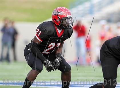 Thumbnail 3 in Cedar Hill vs. Westlake (UIL 5A Division 2 Semifinal Playoff) photogallery.