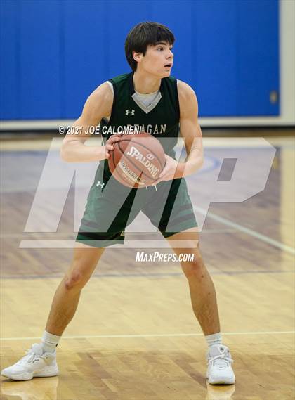 Thumbnail 1 in Reagan [Ronald] vs Boerne-Champion (Spurs High School Showcase) photogallery.