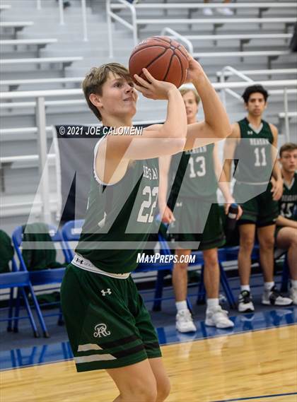 Thumbnail 2 in Reagan [Ronald] vs Boerne-Champion (Spurs High School Showcase) photogallery.