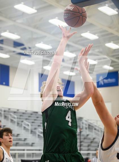 Thumbnail 2 in Reagan [Ronald] vs Boerne-Champion (Spurs High School Showcase) photogallery.