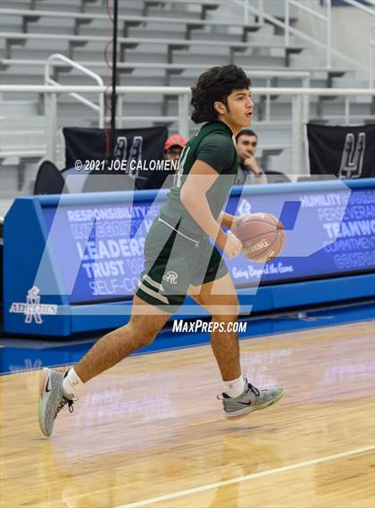 Thumbnail 3 in Reagan [Ronald] vs Boerne-Champion (Spurs High School Showcase) photogallery.