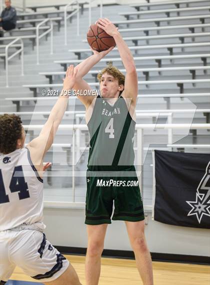 Thumbnail 3 in Reagan [Ronald] vs Boerne-Champion (Spurs High School Showcase) photogallery.