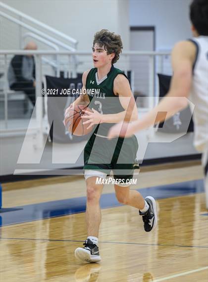 Thumbnail 1 in Reagan [Ronald] vs Boerne-Champion (Spurs High School Showcase) photogallery.