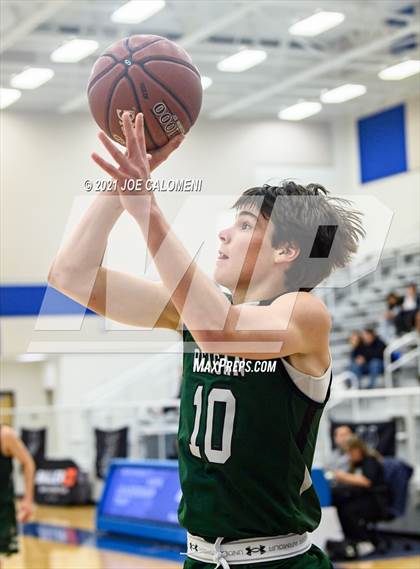 Thumbnail 2 in Reagan [Ronald] vs Boerne-Champion (Spurs High School Showcase) photogallery.