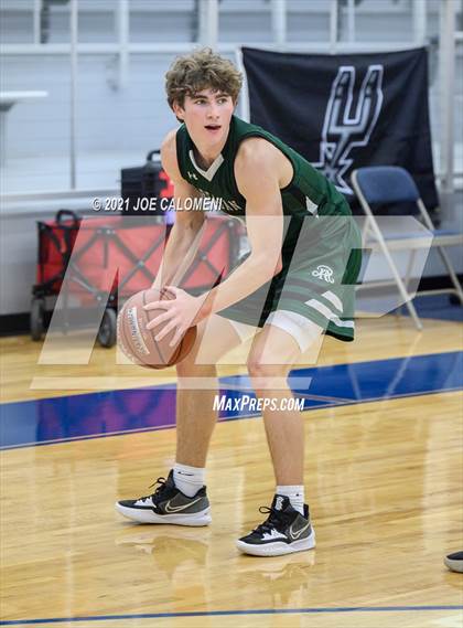Thumbnail 2 in Reagan [Ronald] vs Boerne-Champion (Spurs High School Showcase) photogallery.