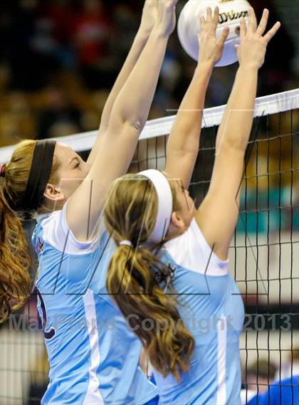 Thumbnail 1 in Platte Valley vs. Coal Ridge (CHSAA 3A Pool IV) photogallery.