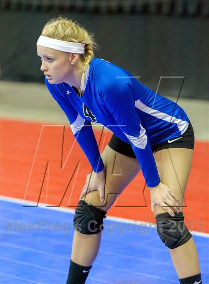 Thumbnail 1 in Platte Valley vs. Coal Ridge (CHSAA 3A Pool IV) photogallery.