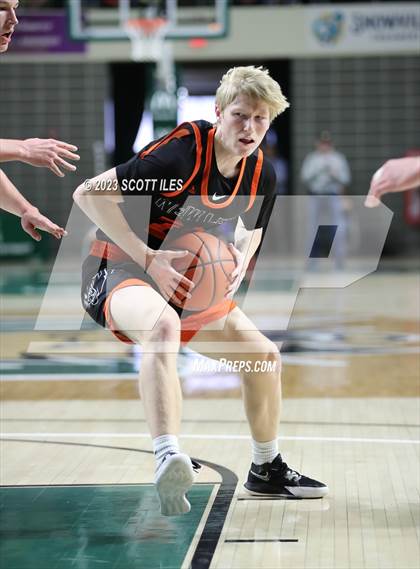Thumbnail 2 in New Lexington vs. Fairfield Union (OHSAA D2 District Final) photogallery.