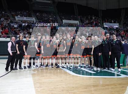 Thumbnail 1 in New Lexington vs. Fairfield Union (OHSAA D2 District Final) photogallery.