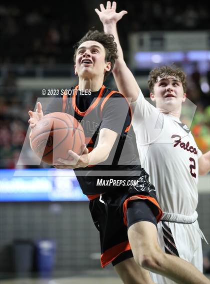 Thumbnail 2 in New Lexington vs. Fairfield Union (OHSAA D2 District Final) photogallery.