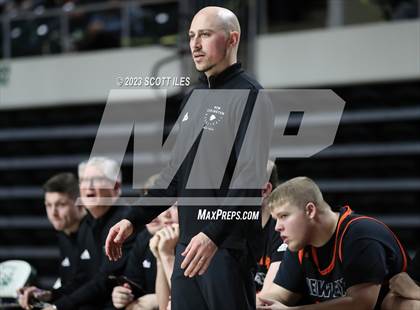 Thumbnail 3 in New Lexington vs. Fairfield Union (OHSAA D2 District Final) photogallery.