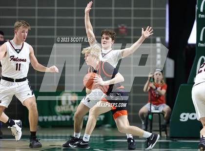 Thumbnail 3 in New Lexington vs. Fairfield Union (OHSAA D2 District Final) photogallery.