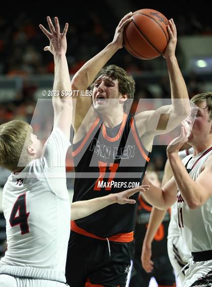Thumbnail 2 in New Lexington vs. Fairfield Union (OHSAA D2 District Final) photogallery.