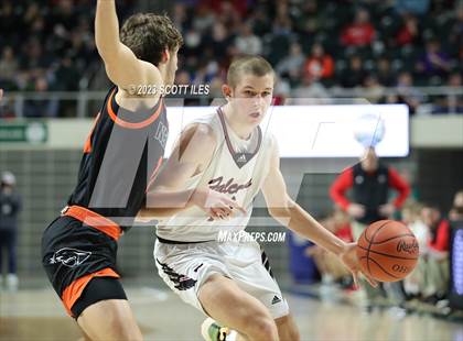 Thumbnail 1 in New Lexington vs. Fairfield Union (OHSAA D2 District Final) photogallery.