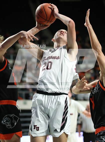Thumbnail 3 in New Lexington vs. Fairfield Union (OHSAA D2 District Final) photogallery.