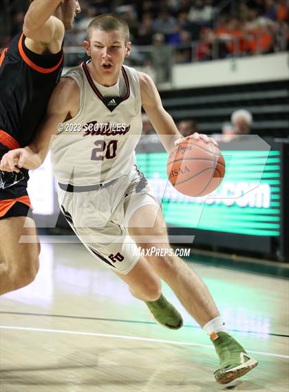 Thumbnail 2 in New Lexington vs. Fairfield Union (OHSAA D2 District Final) photogallery.