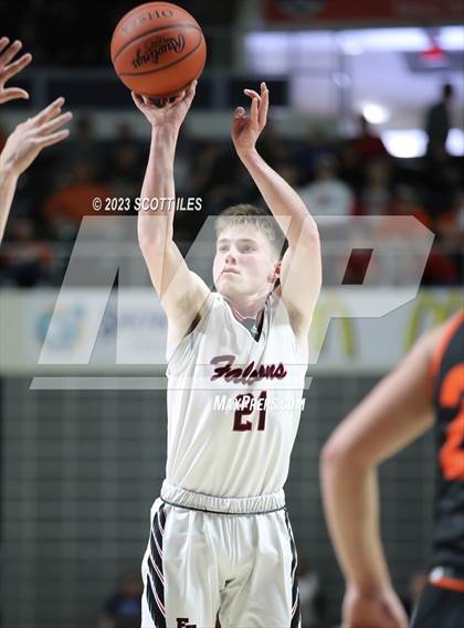 Thumbnail 3 in New Lexington vs. Fairfield Union (OHSAA D2 District Final) photogallery.