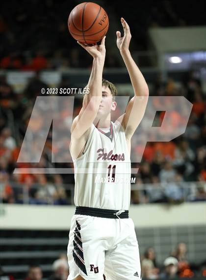 Thumbnail 1 in New Lexington vs. Fairfield Union (OHSAA D2 District Final) photogallery.