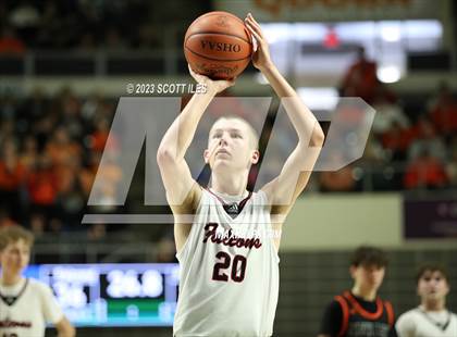 Thumbnail 3 in New Lexington vs. Fairfield Union (OHSAA D2 District Final) photogallery.